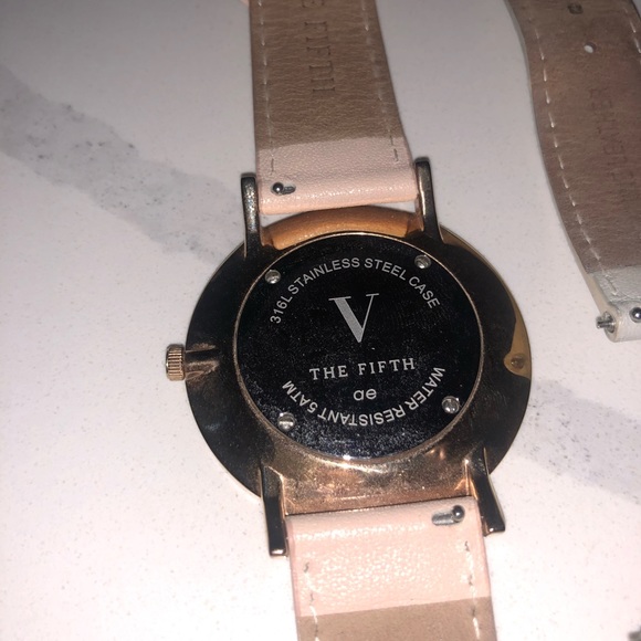 the 5th SoHo rosegold watch (pink+grey straps) - Picture 5 of 8